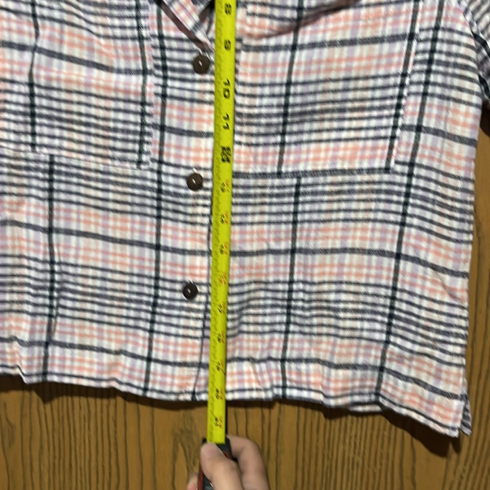 Carve Designs women’s short sleeved plaid patterned 55% linen button down shirt - Picture 7 of 7